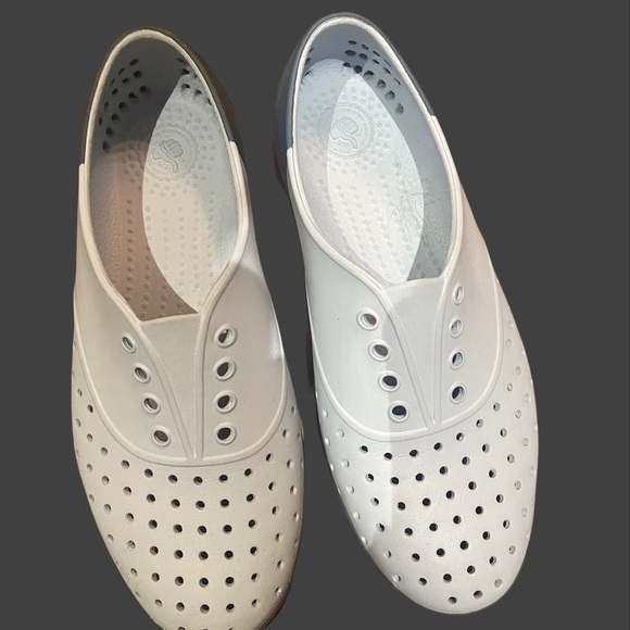 NATIVE Keep It Lite Slip On Shoes Blue Flat Womens - Picture 3 of 15